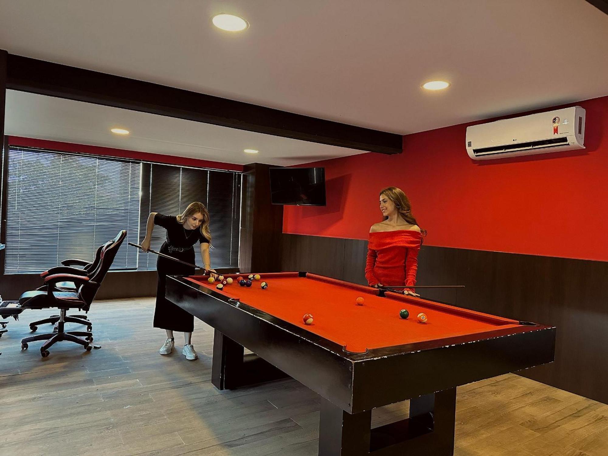 Apartdamani - Aptos Por Temporada No Centro